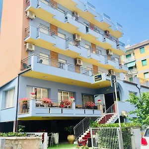 Majestic 2*, Cesenatico Italie