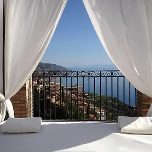 Couette-café Isoco, SantʼAlessio Siculo